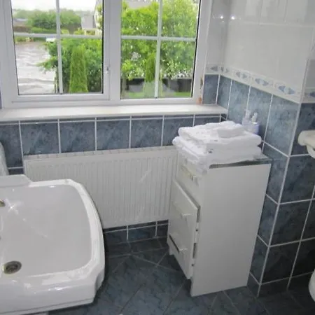 Abbeyvale House Bed and breakfast Holycross